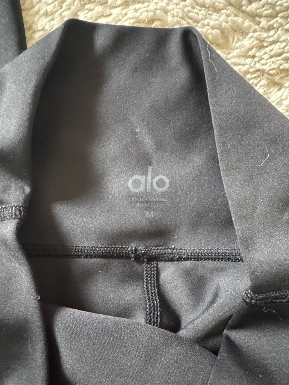 ALO Yoga Black High-Waist Airlift leggings - Picture 6 of 7